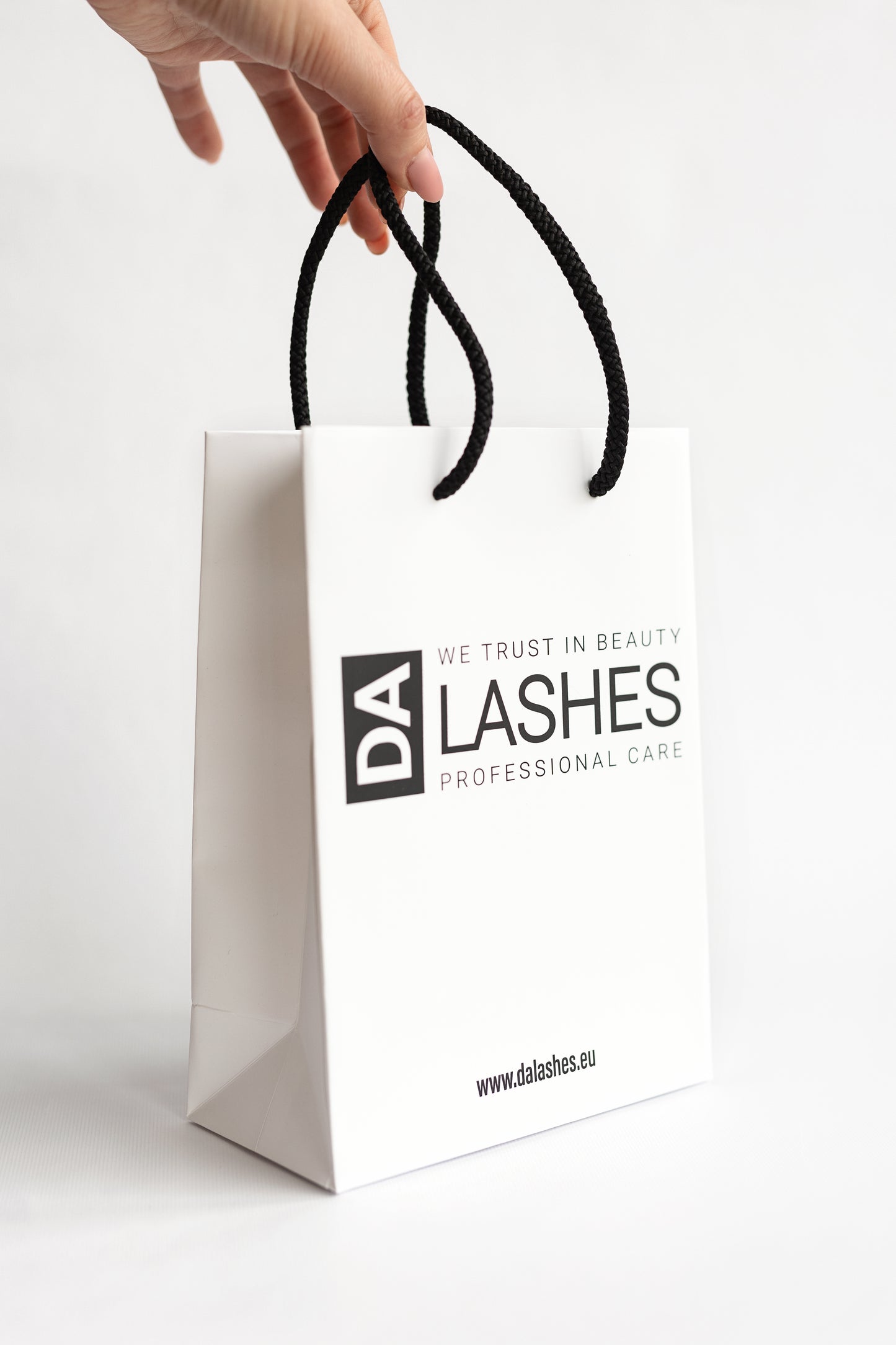 Dalashes gift paper bag